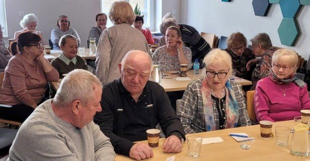 Warsztaty z policją na temat hejtu wśród Seniorów