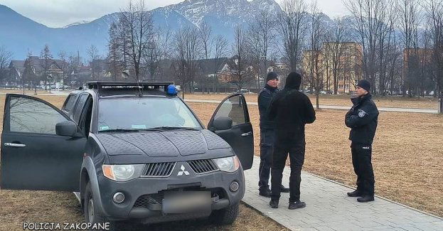 Niebezpieczne wyprzedzanie - policyjny dron rejestrował wykroczenia