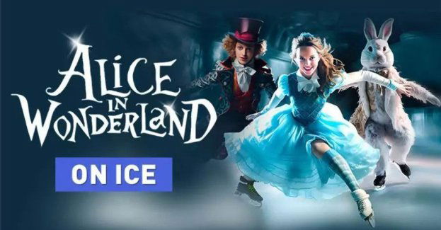 Widowisko na lodzie z efektami wizualnymi i multimedialnymi