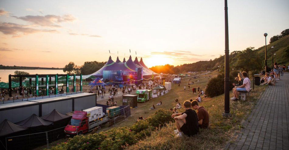 zdjęcie: Na Lech Polish Hip-Hop Festival & Music Awards wręczono branżowe nagrody / fot. PAP