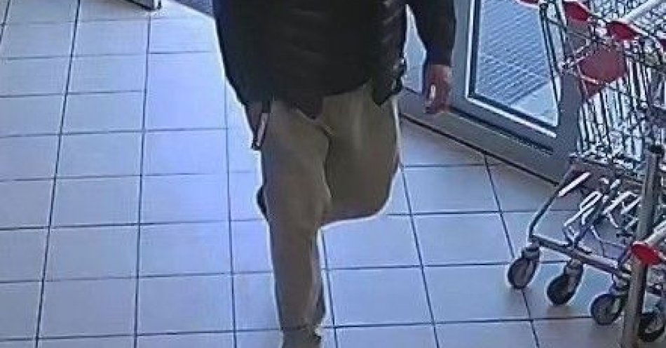 zdjęcie: Policja prosi o pomoc w identyfikacji sprawców kradzieży / fot. KPP w Nakle nad Notecią