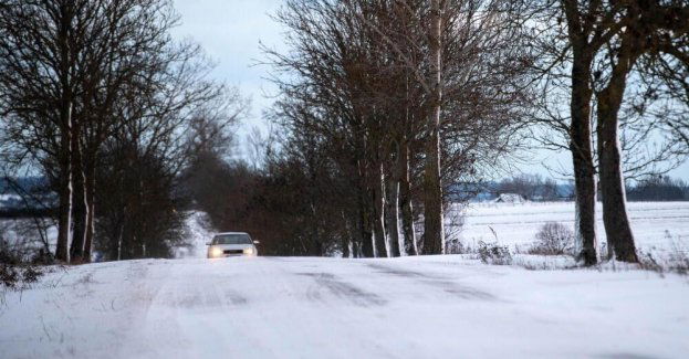Ostatniej doby strażacy 89 razy interweniowali w związku z opadami śniegu