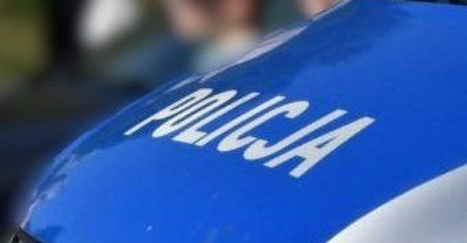 zdjęcie: Wypadek w Kościerzynie: 86-latek najechał mercedesem na forda / fot. KPP w Kościerzynie