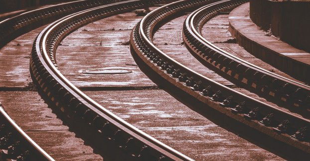 22 sierpnia - zakończenie prac na pl. Dominikańskim zmiany w rozkładach jazdy