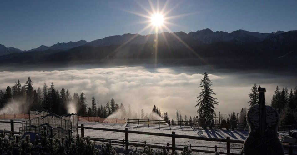 zdjęcie: Tatry bliskie rekordowej frekwencji turystycznej - niemal 5 mln wejść / fot. PAP