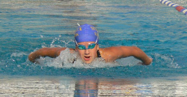 Chcesz wzmocnić mięśnie i zadbać o zdrowie mózgu? Zacznij regularnie pływać