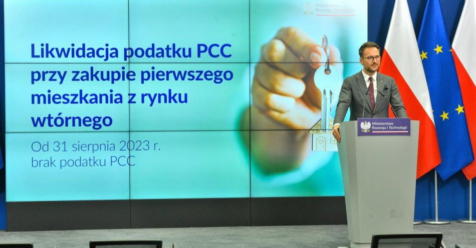 zdjęcie: Koszt likwidacji podatku PCC od zakupu pierwszego mieszkania na rynku wtórnym 200-300 mln zł / fot. PAP