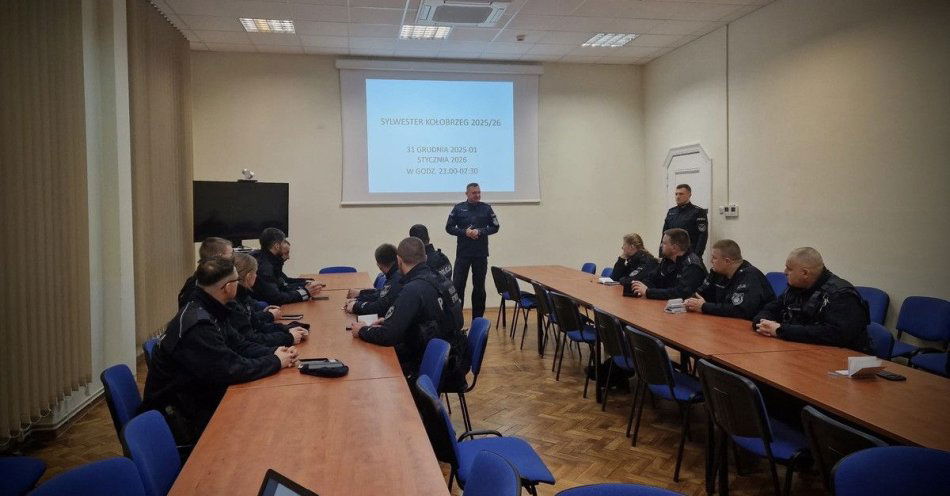 zdjęcie: Spokojny Sylwester na Skwerze Pionierów. Policja podsumowuje / fot. KPP w Kołobrzegu