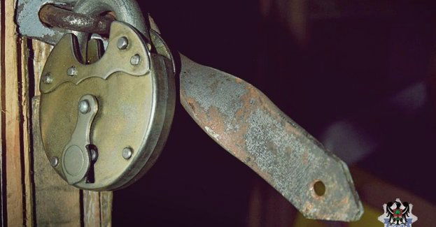 47-latek odpowie za włamanie do piwnicy. Policjanci udowodnili mu także kolejną kradzież