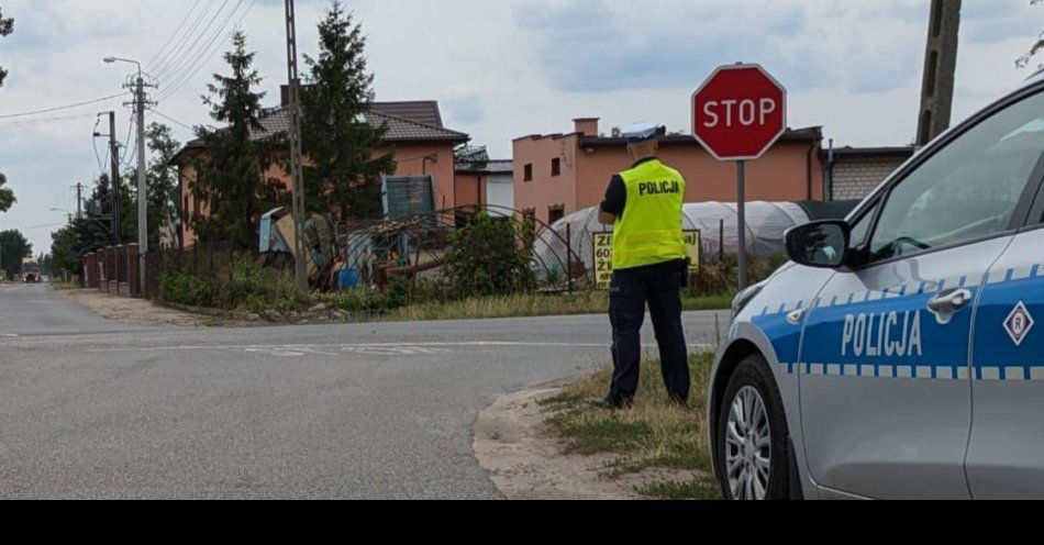 zdjęcie: STOP - Uwaga skrzyżowanie! / fot. KPP w Łęczycy