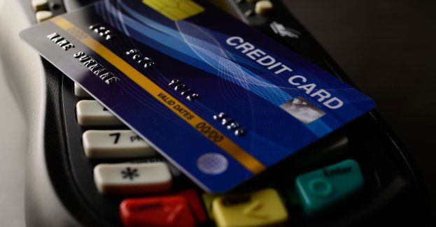 Przywłaszczyła kartę i wykonała sześć transakcji