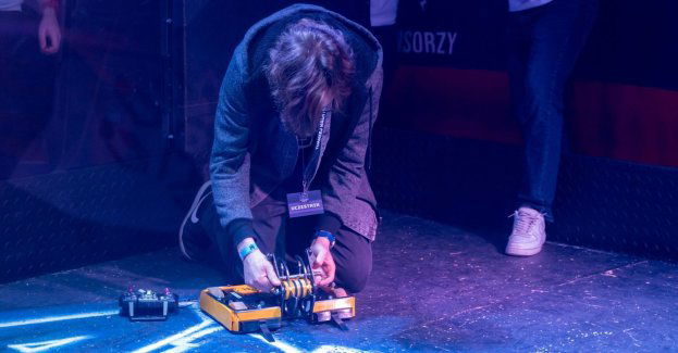 Roboty staną do walki w Katowicach. Młodzi konstruktorzy wracają na ring