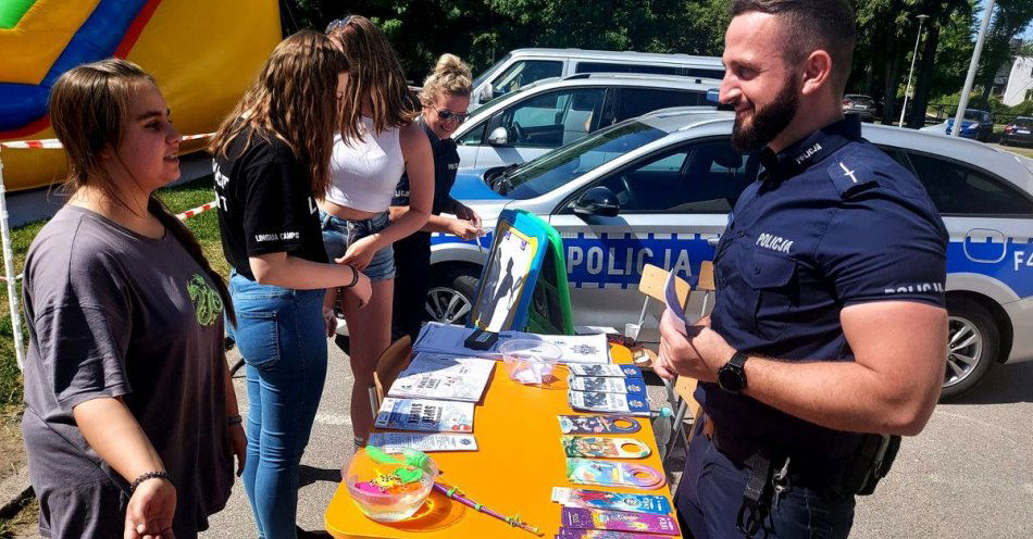 zdjęcie: Piknik Rodzinny w Szkole Podstawowej w Wolborzu / fot. KMP w Piotrkowie Trybunalskim