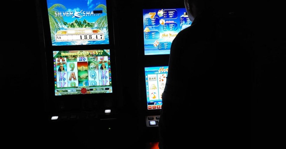 zdjęcie: Szczecin: zlikwidowano nielegalny punkt gier w centrum / fot. KMP w Szczecinie