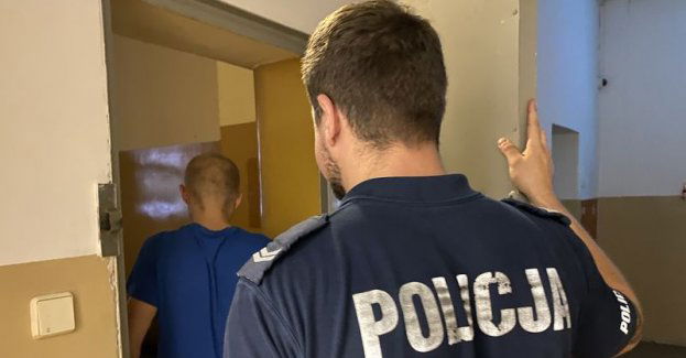 Złodziej sklepowy, który ukradł słodycze o wartości 600 złotych, został ustalony i zatrzymany.