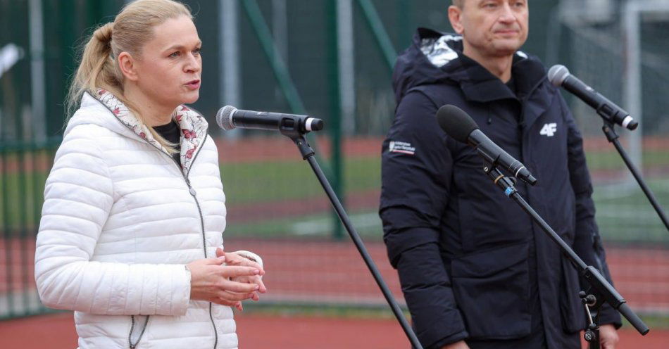 zdjęcie: Jednym z zadań edukacji jest zadbanie o sprawność fizyczną dzieci i młodzieży / fot. PAP