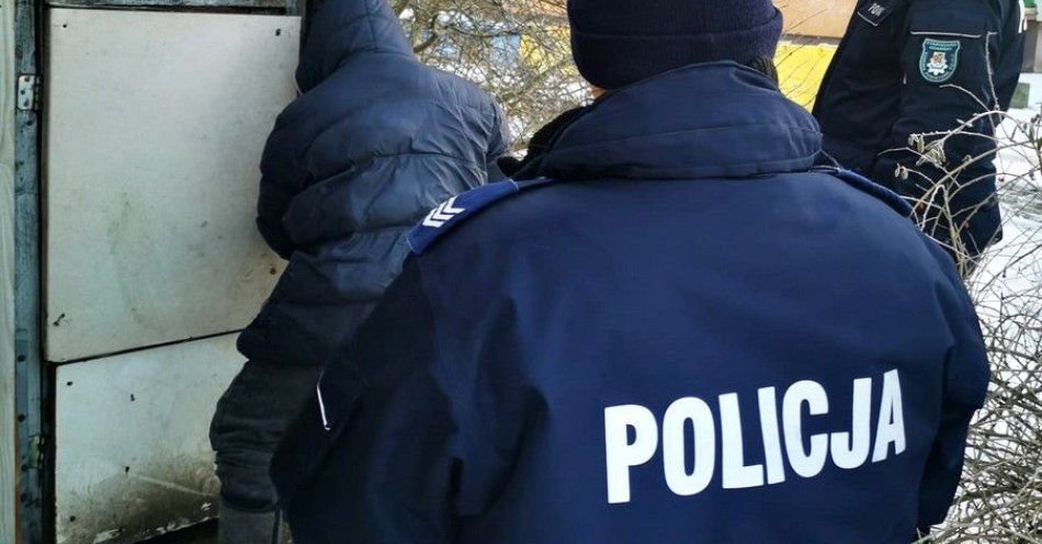 zdjęcie: Jeden telefon może uratować życie w mroźne noce / fot. KPP w Starogardzie Gdańskim