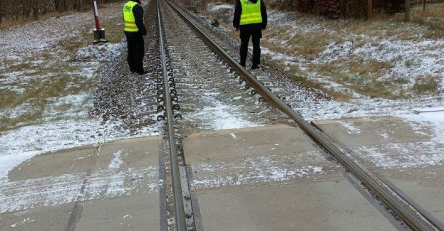Łobez: policja wzmacnia kontrole na torowiskach w akcji TOR