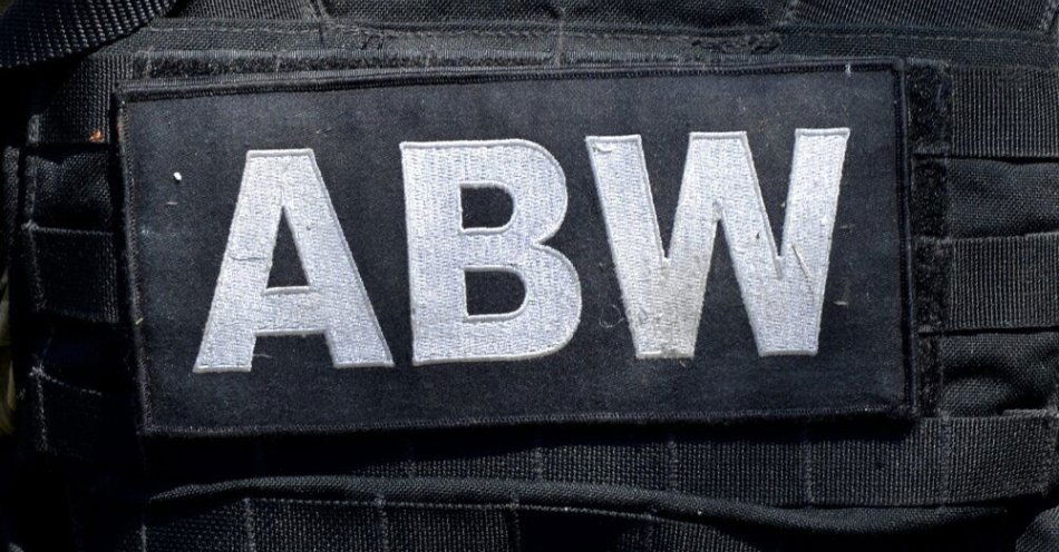 zdjęcie: Sejmowa komisja ds. służb specjalnych chce o 474,9 mln zł więcej dla ABW i AW w 2026 r. / Polańczyk, 23.04.2015. Funkcjonariusze Agencji Bezpieczeństwa Wewnętrznego podczas szkolenia w Polańczyku w Bieszczadach, 23 bm.  dd/soa PAP/Darek Delmanowicz