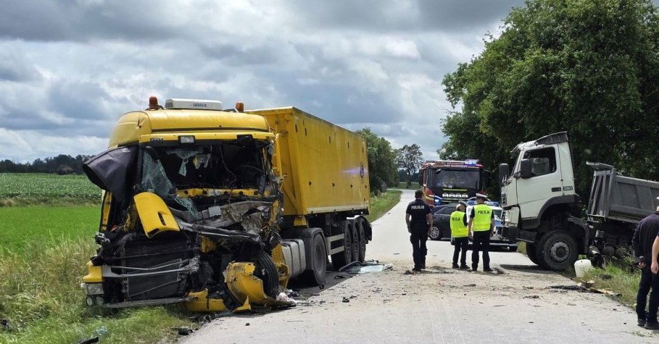 zdjęcie: Tragiczny wypadek drogowy w Malechach / fot. KPP w Makowie Mazowieckim