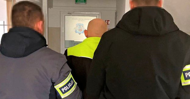 Miał trzy sądowe zakazy prowadzenia pojazdów, policjanci zatrzymali recydywistę