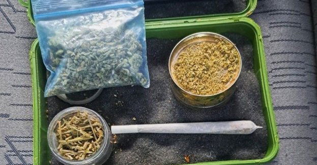 Policyjni wodniacy zatrzymali 28-latka z narkotykami