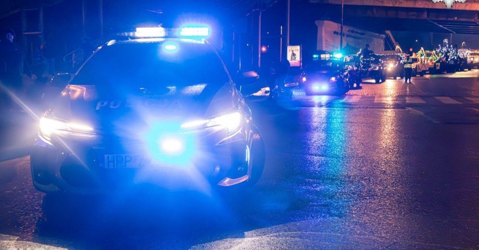 zdjęcie: Parada militarnych pojazdów rozświetliła Zabrze / fot. KMP w Zabrzu