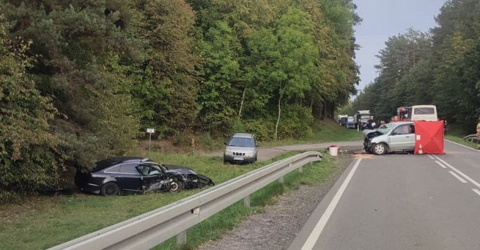 zdjęcie: Wypadek śmiertelny na trasie Lidzbark Warmiński – Rogóż / fot. KPP w Lidzbarku Warmińskim