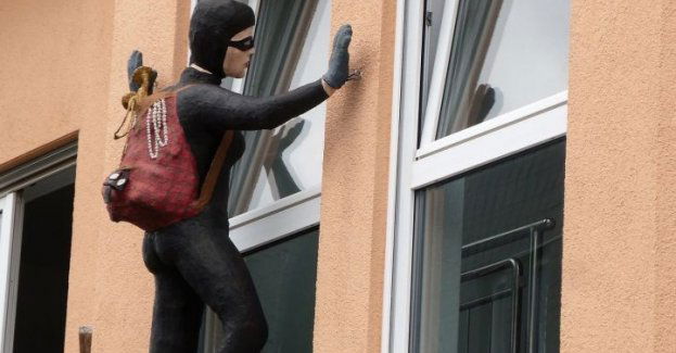 Włamał się do mieszkania brata, … by ukraść z barku alkohol