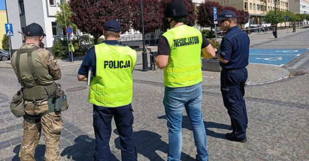 Współpraca służb podczas wspólnych ćwiczeń przu Placu 3-go Marca w Świdwinie