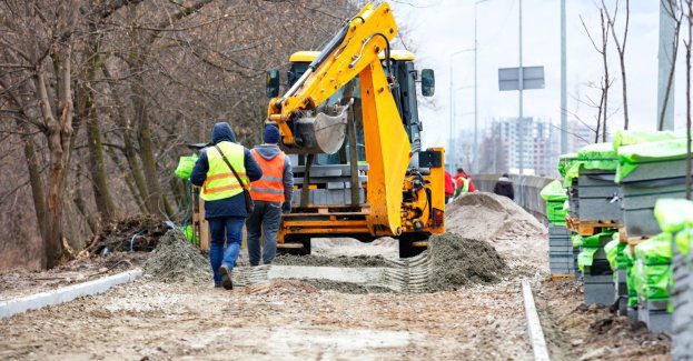 Od środy utrudnienia w ruchu i komunikacji miejskiej na ul. Dąbrowskiego
