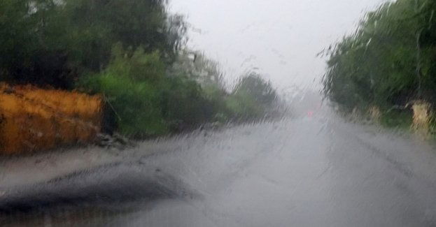 Zalana trasa S8 na wysokości Bielan