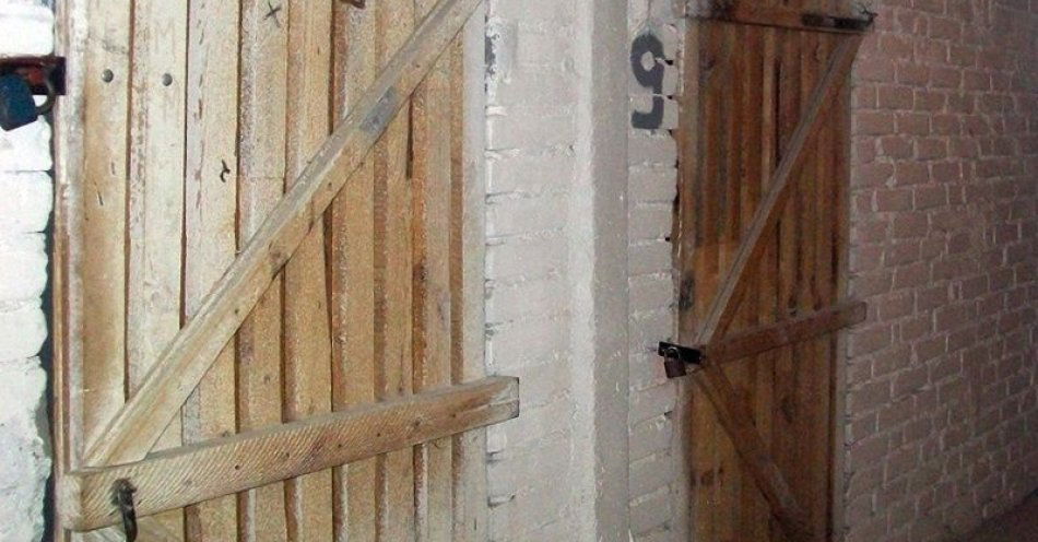 zdjęcie: Jak zabezpieczyć ogródek piwnicę i komórkę przed złodziejami / fot. KPP w Polkowicach