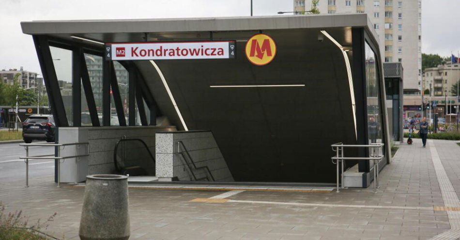 zdjęcie: Od poniedziałku rozpoczyna pracę nowy punkt obsługi pasażera / fot. PAP
