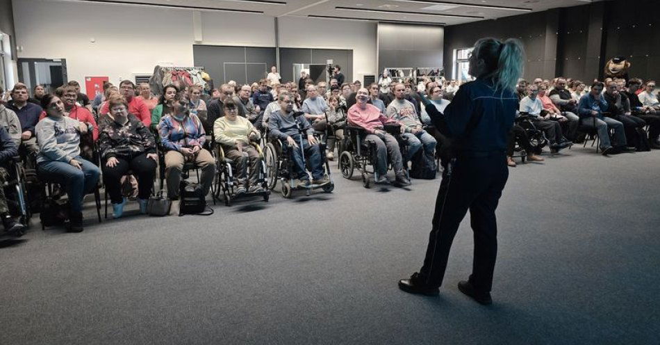 zdjęcie: Bezpieczna jesień na drogach. Spotkanie z lubińską policją / fot. KPP w Lubinie