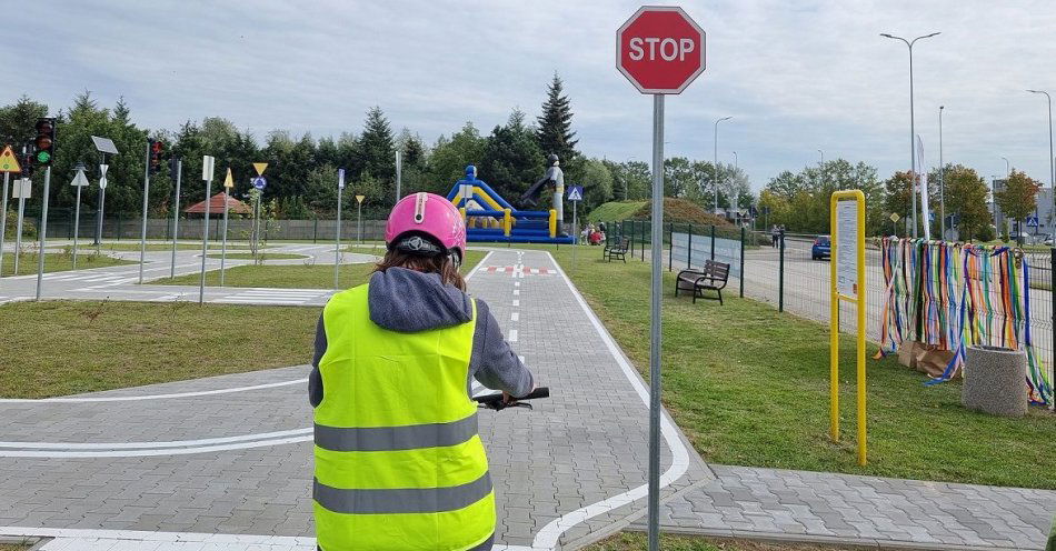 zdjęcie: Nie masz karty rowerowej? Zdobądź ją w wakacje! - startuje 2 edycja Letniej Rowerowej Akademii Ruchu Drogowego / fot. KMP w Łodzi