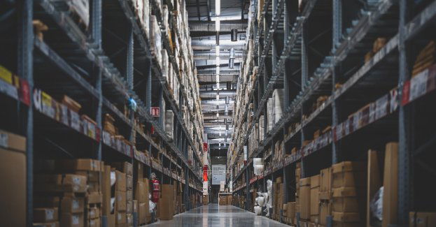 Chciał zaoszczędzić i podmienił pudełka produktów