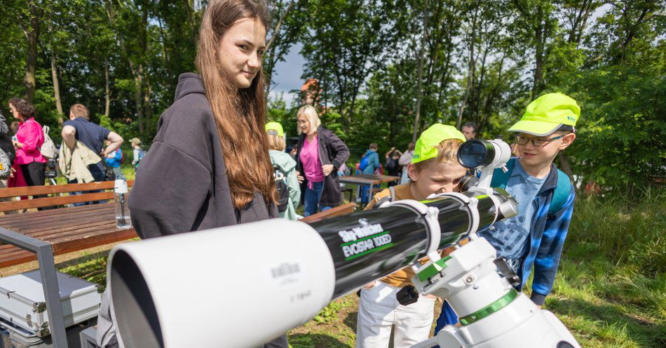 zdjęcie: Piknik naukowy Astrobaza Włocławek / Fot. Mikołaj Kuras dla UMWKP
