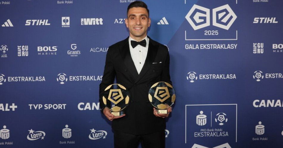 zdjęcie: Ekstraklasa piłkarska - Koulouris zawodnikiem sezonu, najwięcej nagród dla mistrza Lecha / fot. PAP