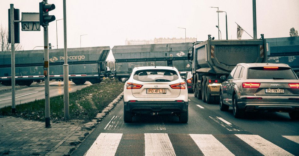 zdjęcie: Wyprzedzał na przejściu dla pieszych - nie uniknął wysokiej kary / pixabay/3807490
