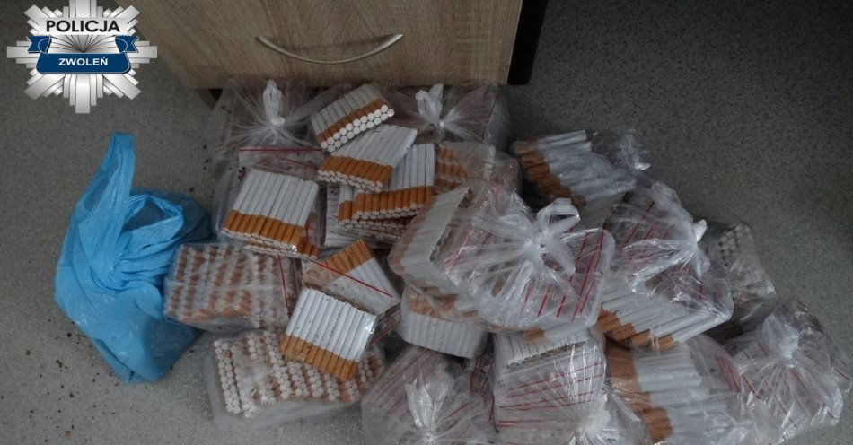 zdjęcie: 78-latek z zarzutami za posiadanie nielegalnych papierosów i krajanki tytoniowej / fot. KPP w Zwoleniu
