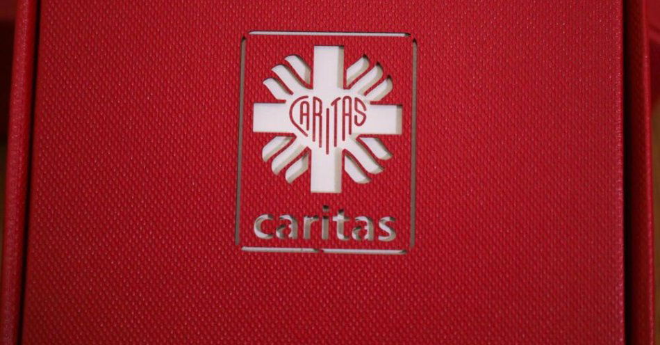 zdjęcie: Poznań: Caritas zachęca do przekazywania świątecznego jedzenia potrzebującym / Warszawa, 23.02.23. Konferencja prasowa Konferencji Episkopatu Polski, 23 bm. nt. pomocy Kościoła w Polsce dla Ukrainy od chwili wybuchu wojny. (mr) PAP/Albert Zawada