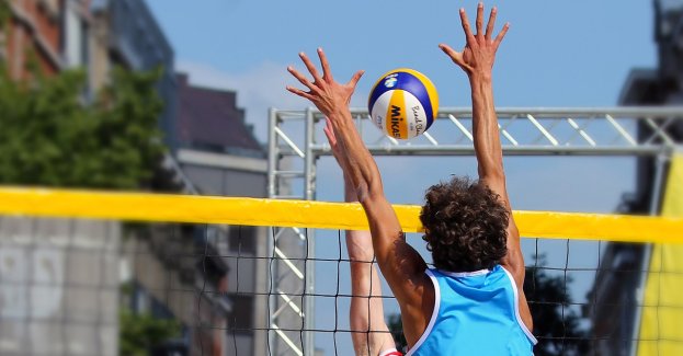 Wakacyjny turniej siatkówki plażowej o puchar sołtysa - plaża na gliniance zaprasza