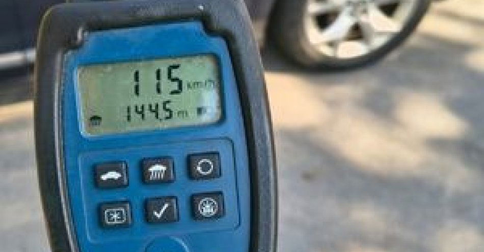 zdjęcie: Policjanci z płockiej drogówki zatrzymali prawo jazdy kolejnemu nieodpowiedzialnemu kierowcy / fot. KMP w Płocku