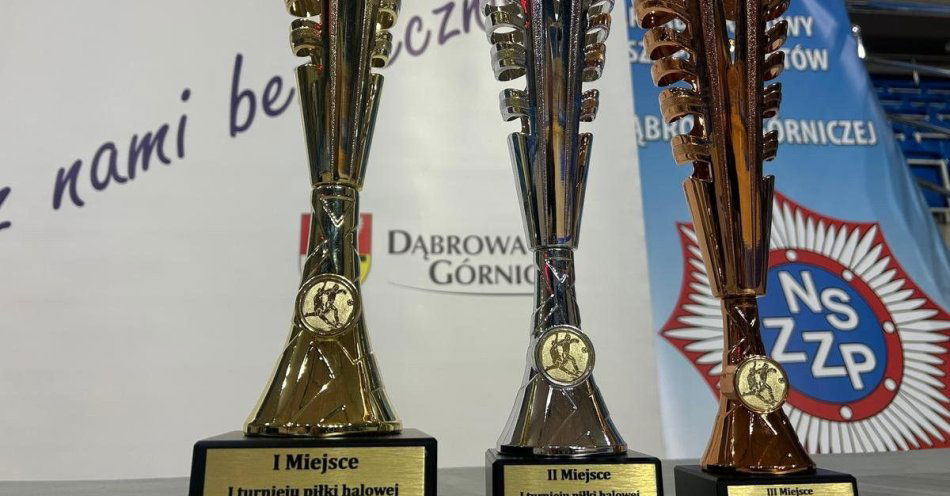zdjęcie: PSP triumfuje w I Turnieju Służb Mundurowych / fot. KMP w Dąbrowie Górniczej