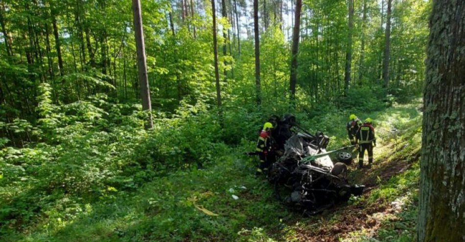 zdjęcie: Tragiczny wypadek na trasie Międzylesie-Orzechowo / fot. KMP w Olsztynie