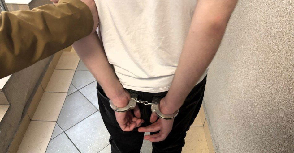 zdjęcie: Taksówkarz uratował 87 tysiące zł przed przestępcami / fot. KMP w Tychach