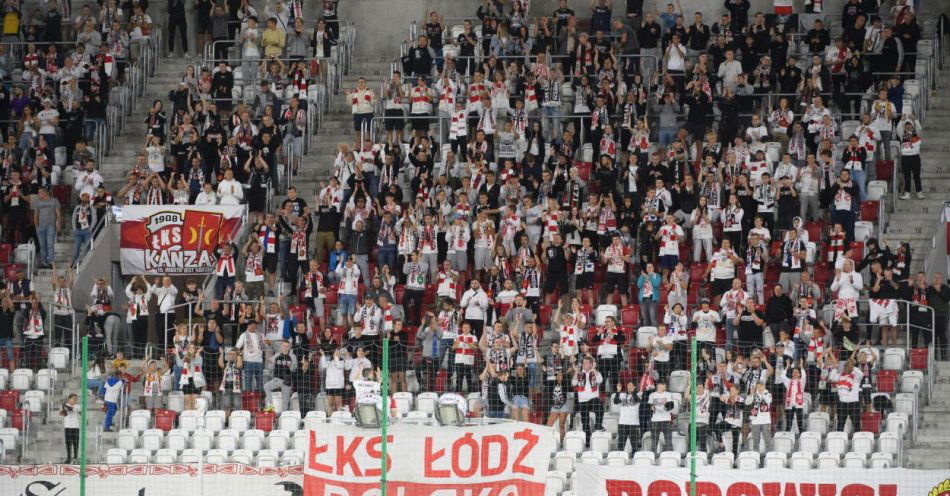 zdjęcie: ŁKS Łódź wraca do piłkarskiej ekstraklasy po trzech sezonach / fot. PAP