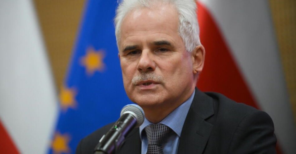 zdjęcie: Prokuratura Regionalna w Gdańsku analizuje akta 15 śledztw po śmierci Jerzego Ziobry / fot. PAP