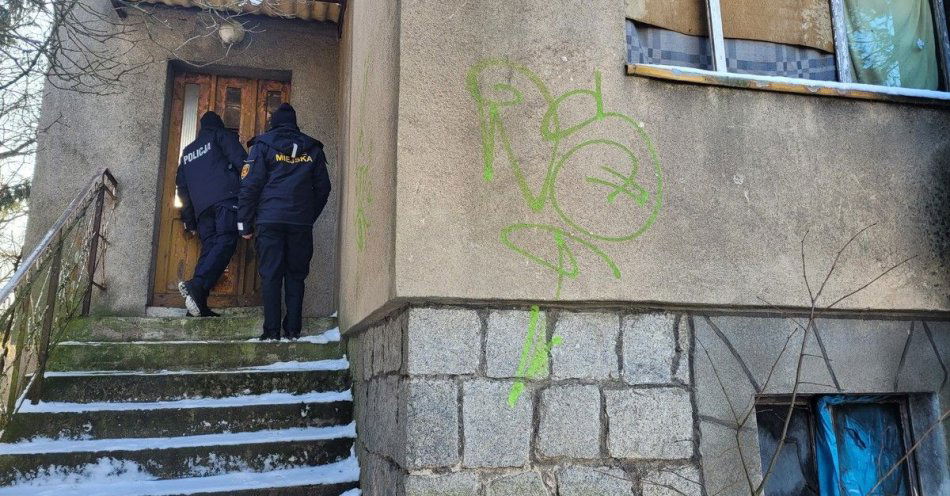 zdjęcie: Mróz zabija Sprawdź jak uratować osoby w potrzebie / fot. KPP Nowy Tomyśl